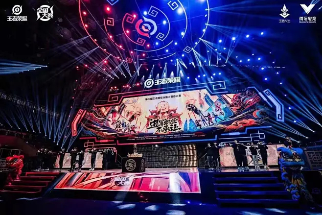 總決賽第四局：清清“關(guān)羽”完美繞后，TTG再度扳平。